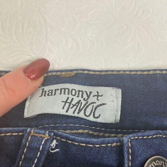 Harmony & Havoc | Skinny Stretch Jeans - Picture 4 of 8